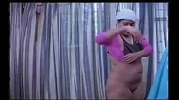 tamil beeg Mallu maid  bathing and pussy strip