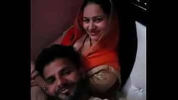 Desi girl fucked room hindi