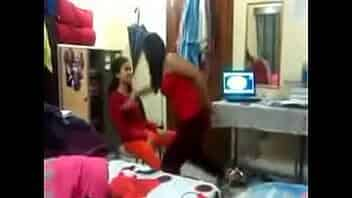 Indian Hostel S exy Girl Enjoy And Dirty Talk With Friend