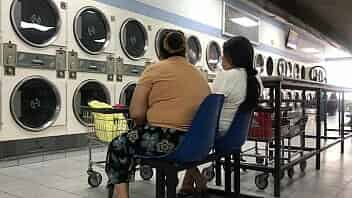 Latina Laundromat SHOEPLAY