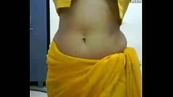 Bhabhi Dancing in Saree and shows her boobs topless myhotporn.com