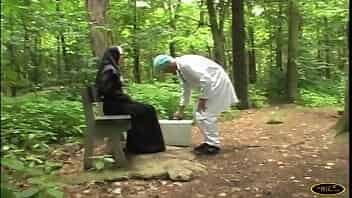 At the cemetery, a nun doesn't let herself be begged to get fucked by a passing doctor